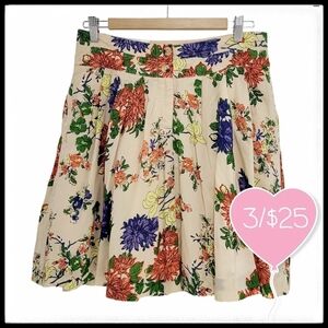 ⭐️3/$25⭐️ NWT Old Navy Floral Cotton Skirt With Pockets